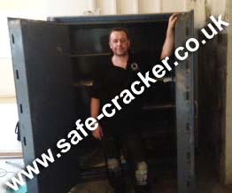 Ratner Twin Door Safe