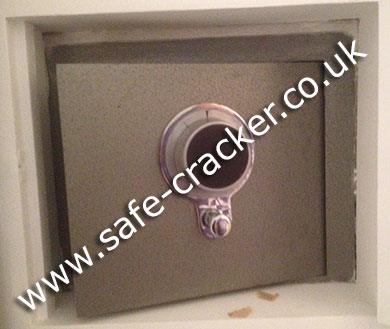 Chubb Combination Wall Safe Opening