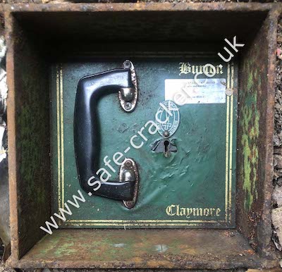 Burton Claymore Underfloor Safe