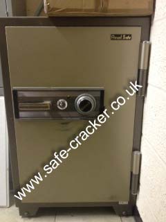 Leabank Royal Safe